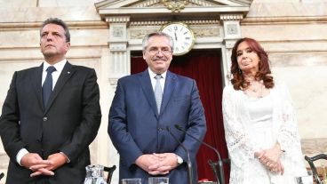 El presidente de la Cámara de Diputados, Sergio Massa, el presidente Alberto Fernández y la vicepresidenta Cristina Kirchner