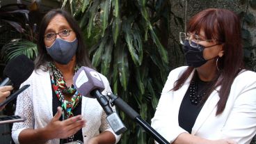 La ministra Arena y la directora del Ruaga, Galli Fiant.