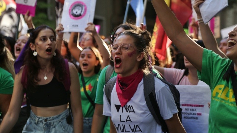 Las organizaciones de mujeres en el centro rosarino por el 8M.