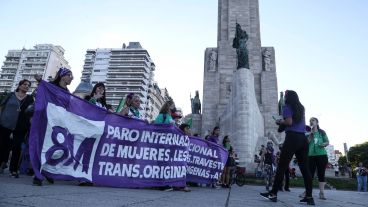 La marcha culminó en el Monumento a la Bandera.