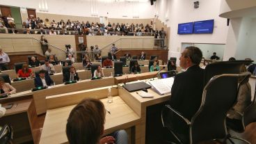 El intendente pidió tener la potestad en la designación de jefes policiales en Rosario.