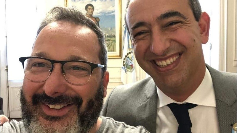 La selfie de Rozín con Javkin el día de su asunción como intendente