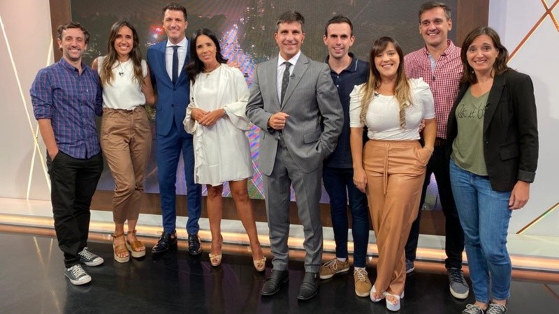 Equipo completo para una nueva temporada de Telenoche Rosario.