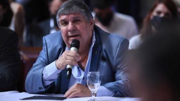 Mayans confirmó que convocarán a sesionar el jueves en el Senado.