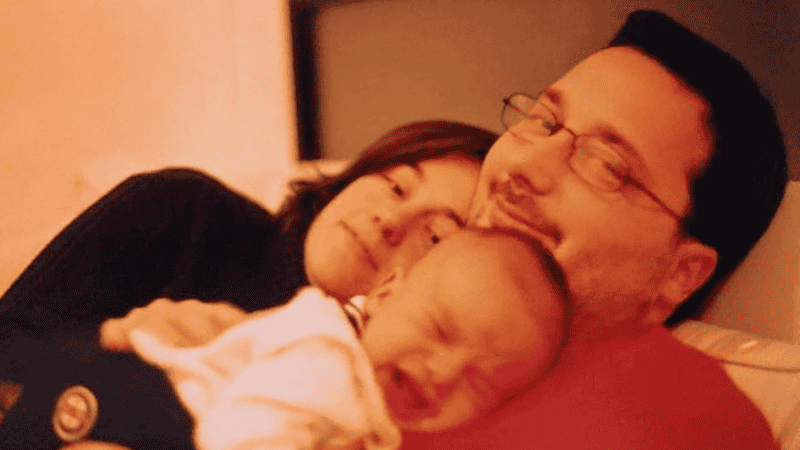 Mariana y Gerardo junto a Pedro, cuando el hijo de ambos era un bebé.