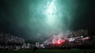 En un Coloso repleto, la Lepra vivió su fiesta previa al clásico rosarino del domingo.