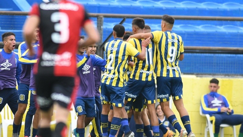 El autor de los dos goles es el goleador del torneo, Franco Frías.