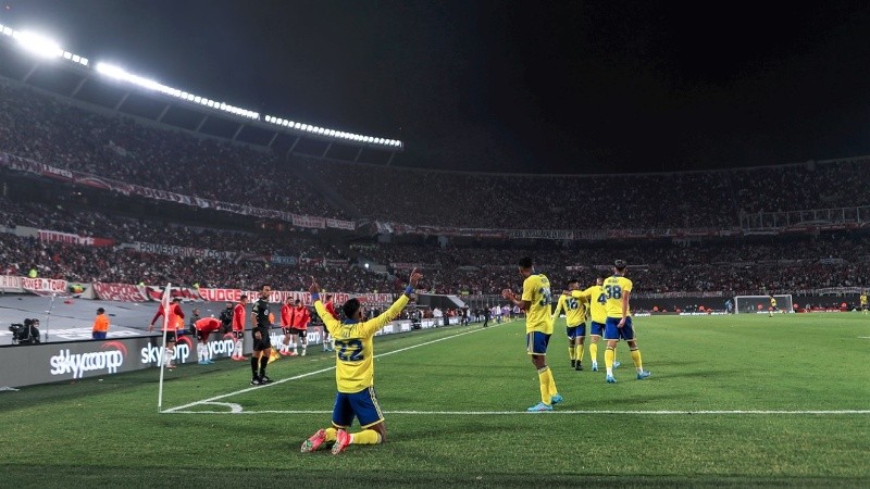 Villa aprovechó un error y con su velocidad se encargó del gol del triunfo.