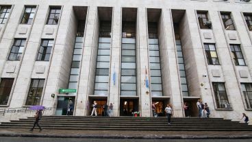 Oviedo trabajaba en el área de Archivo.