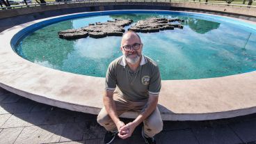 40 años después de la guerra, el ex combatiente rosarino es uno de los que mantiene en condiciones el Cenotafio.