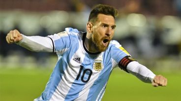 Messi tuvo una de sus noches consagratorias en la selección cuando le anotó tres goles a Ecuador para clasificar a Rusia 2018.