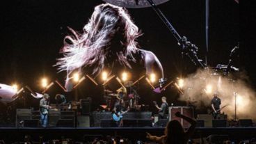 Hawkins murió en Bogotá donde estaba con la banda por el Festival Estéreo Picnic.