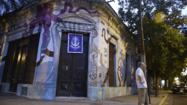 Ex fachada del Bar del Mar en la esquina de Tucumán y Balcarce.