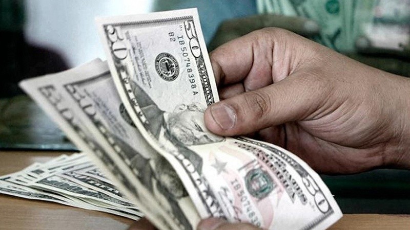 La inflación presiona la devaluación del peso