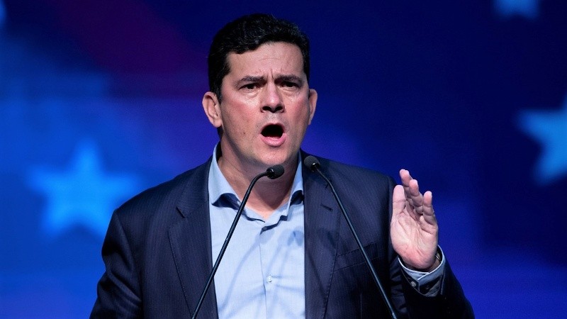 Moro se cambió de partido y no correrá en las generales.