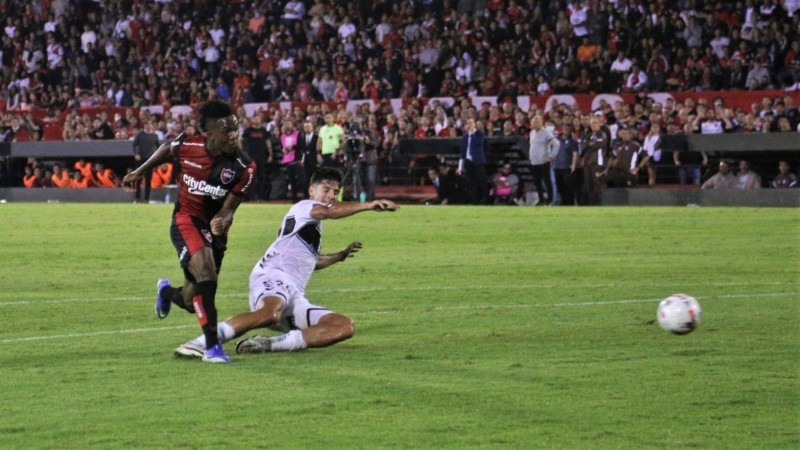 Reasco ganó en velocidad y definió para liquidarlo.