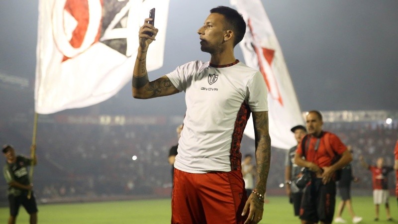 Vangioni está en condiciones de volver, pero iría al banco de suplentes.