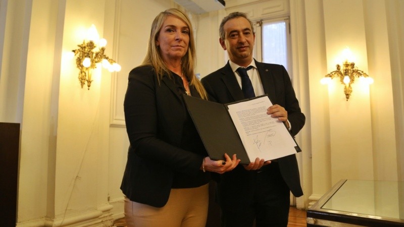 Javkin en la presentación de este miércoles por la mañana en la Municipalidad