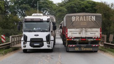 El puente sobre el río Carcarañá, ruta 11, es una muestra de la falta de infraestructura.