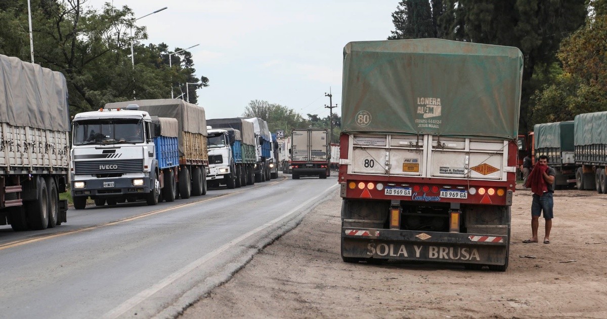 Restringen circulación de camiones en rutas por Año Nuevo | Rosario3