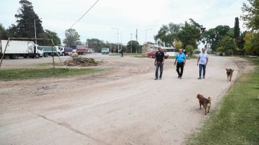 El barrio Villa La Ribera pasó de un lugar tranquilo al problema con los camiones.