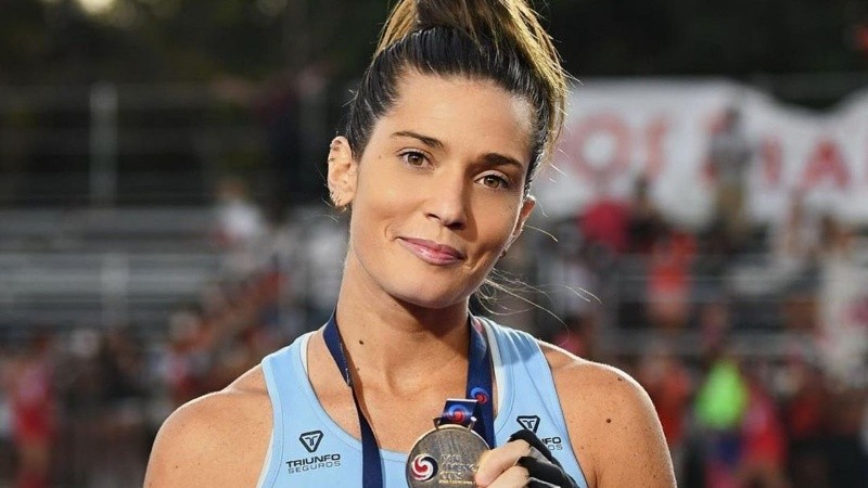 La jugadora de Las Leonas volvió a pedir que la justicia la asiste ante su acosador.