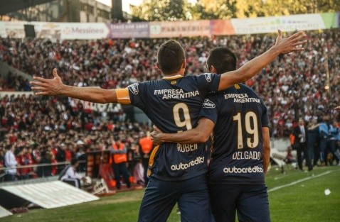 Los 11 titulares de César "Chelito" Delgado: el enojo con Pékerman que  todavía le dura y por qué Tevez no lo dejaba dormir | Rosario3