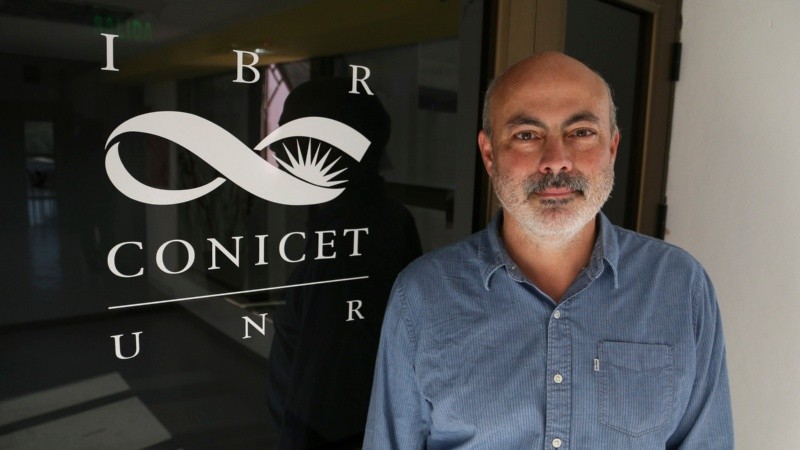 El director del IBR, el investigador Javier Palatnik