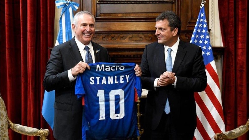 Sergio Massa con el embajador de Estados Unidos, Marc Stanley