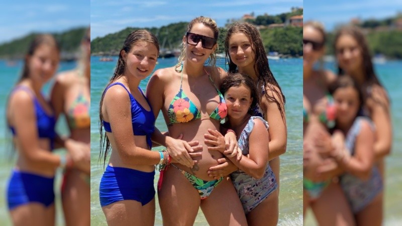 Mica Viciconte junto a Indiana, Allegra y Sienna Cubero.