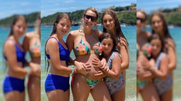 Mica Viciconte junto a Indiana, Allegra y Sienna Cubero.