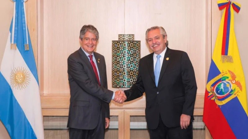 Los presidentes de Ecuador, Guillermo Lasso, y de Argentina, Alberto Fernández, ya tuvieron un encuentro bilateral en Lima.