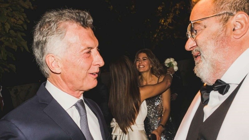 Macri y Juliana en el casamiento de Lanata con Marcovecchio.