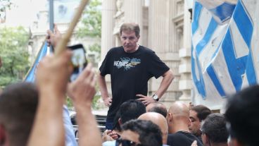 Copello: "A partir del mediodía, la actividad se vuelve a poner en marcha".