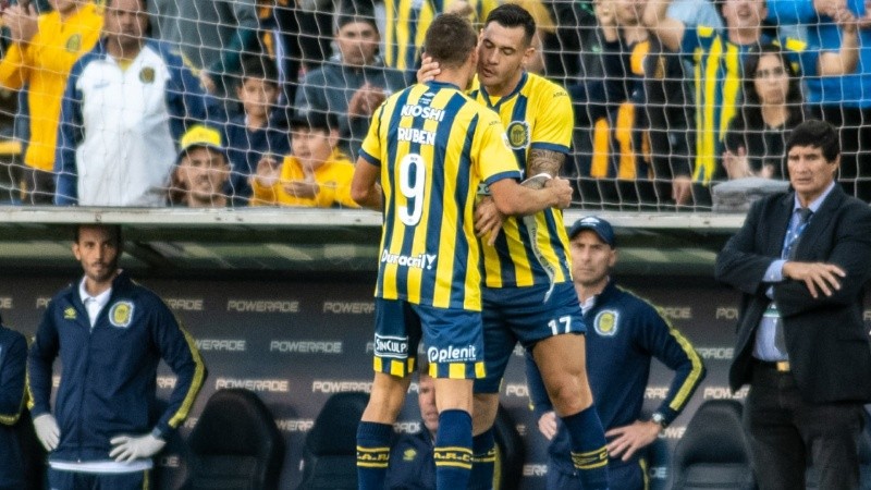 Marco Ruben fue reemplazado por Caraglio ante Independiente por una molestia en el gemelo.