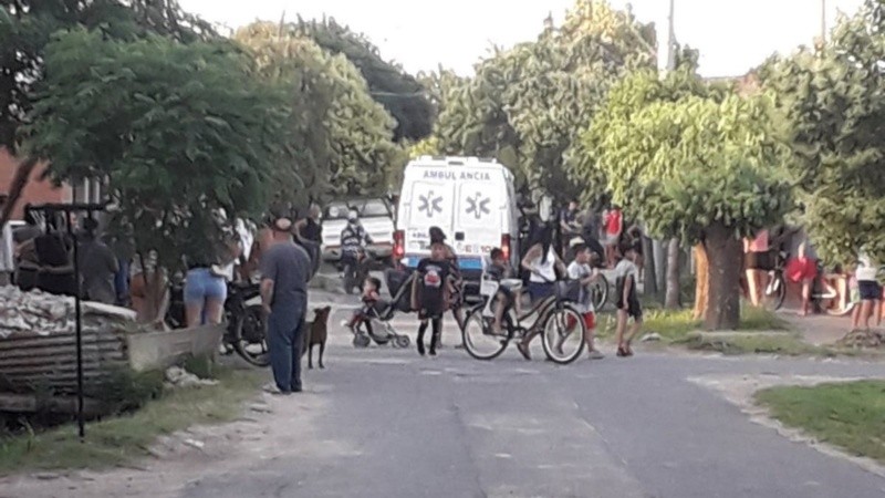 Las escenas de violencia son cotidianas en los barrios de Rosario.