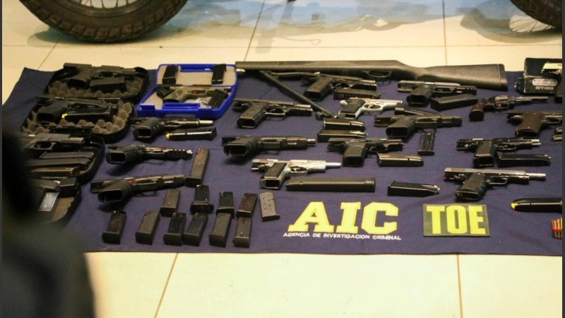 La Agencia de Investigación Criminal, bajo la lupa por faltante de armas en custodia.