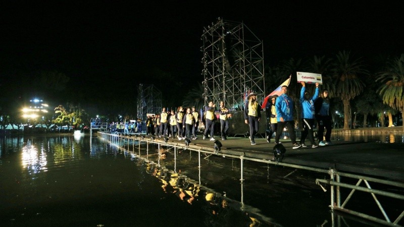El Parque se llenó de color en el inicio del esperado certamen.