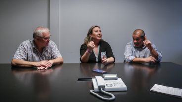 Los tres sindicalistas en una charla abierta con Rosario3 por el Día del Trabajador