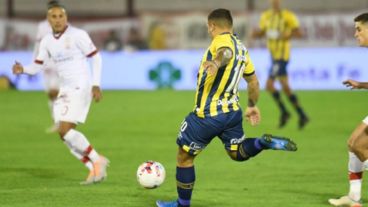 Tras un mes afuera, Vecchio reapareció en el equipo y jugó media hora en Central.