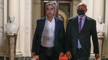 El Intendente y el Gobernador ingresando al encuentro con Fernández en Casa Rosada.