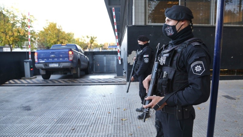 El despliegue del operativo especial en Sarmiento y Virasoro.