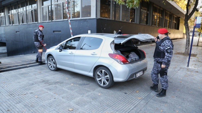 El despliegue del operativo especial en Sarmiento y Virasoro.