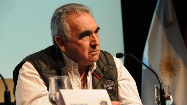 Juan Carlos Schmid, titular del sindicato de Dragado y Balizamiento, exponiendo el martes en la Bolsa.