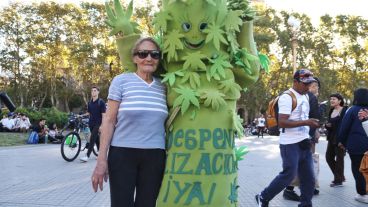 La concentración en la ciudad comenzó a las 14 en la plaza San Martín.