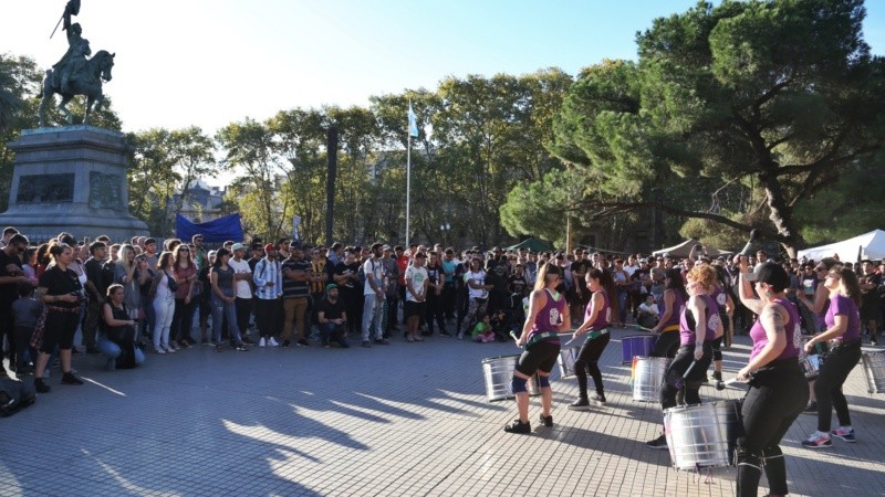 La concentración en la ciudad comenzó a las 14 en la plaza San Martín.
