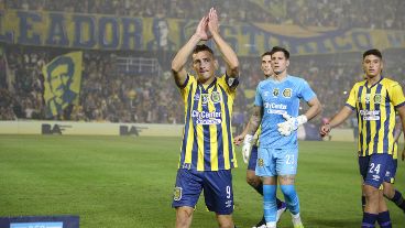 La emotiva despedida del goleador canalla este sábado en el Gigante.