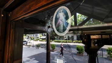 Los mensajes generaron confusión y medio entre las personas que los recibieron, pero se trata de información falsa.