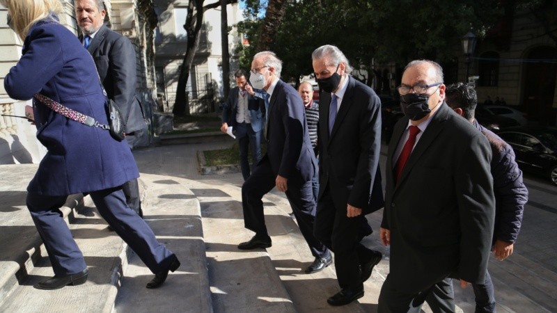 Los más importantes cargos de la Justicia y la política local, este jueves en Rosario