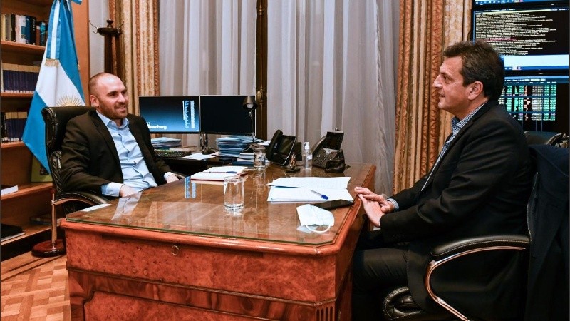 El pedido es para subir el piso cerca de 40 mil pesos.